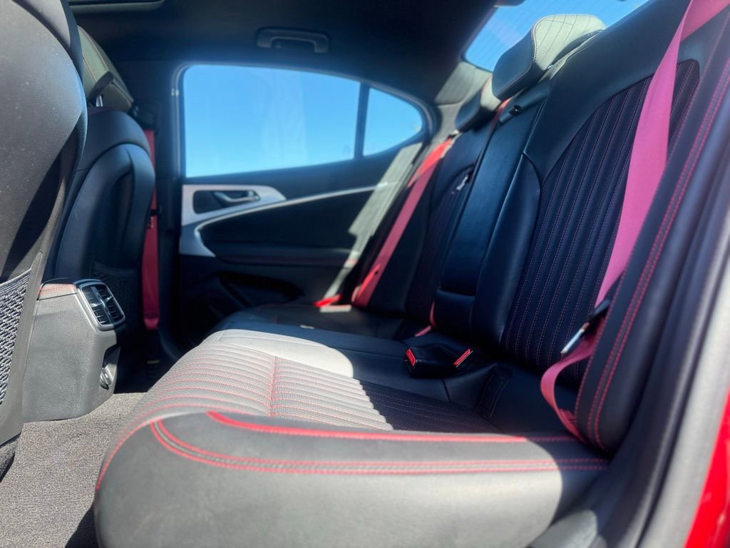 Used 2023 Genesis G70 3.3T w/ Sport Advanced Package image 18