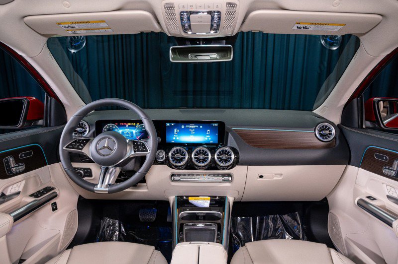 New 2026 Mercedes-Benz GLA 250 image 13