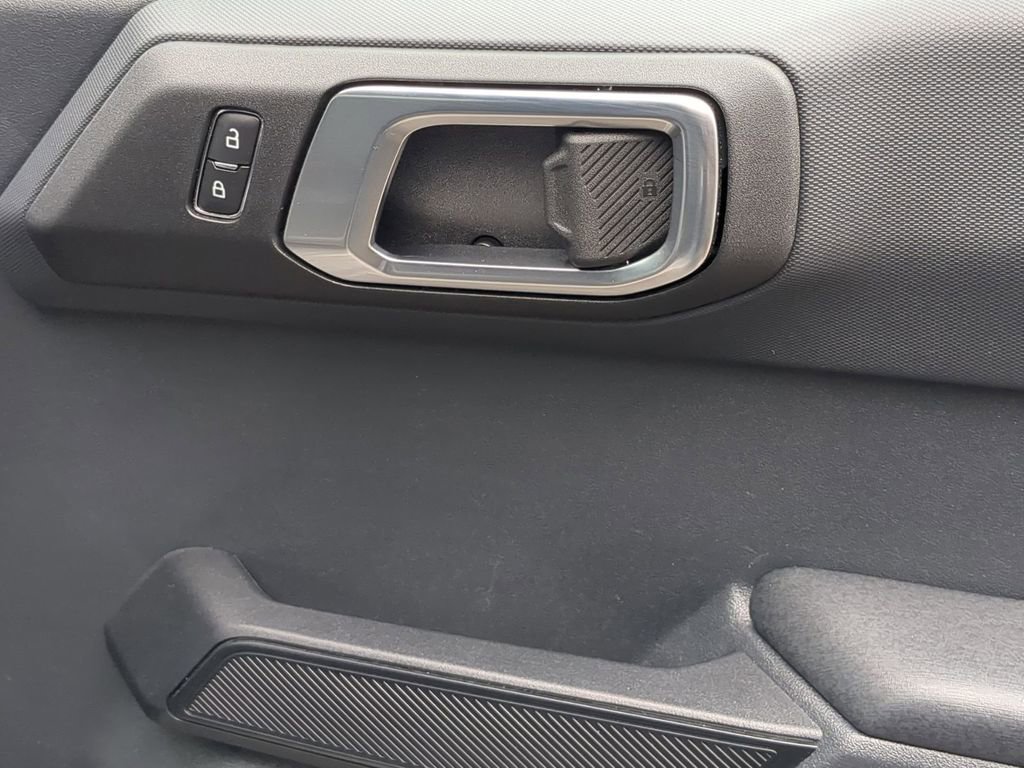 Used 2025 Ford Bronco Big Bend image 35