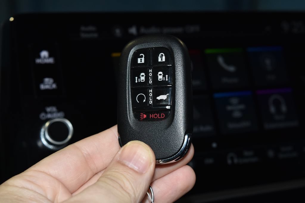 Used 2026 Honda Odyssey Elite image 16