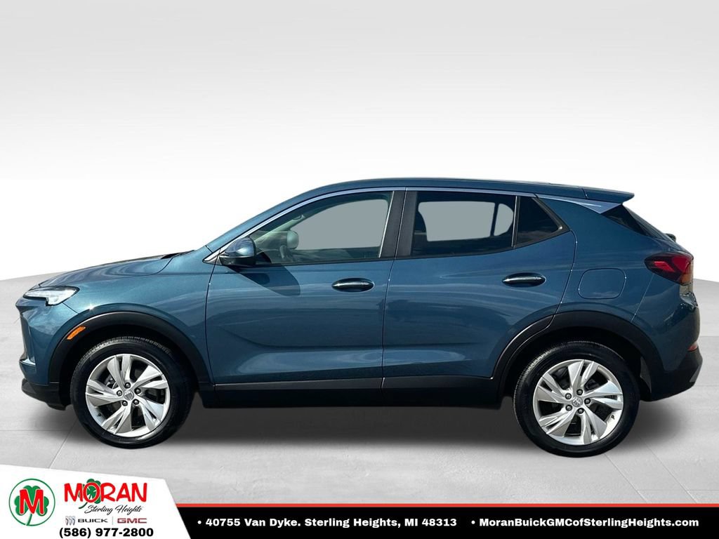 Certified 2024 Buick Encore GX Preferred FWD image 2