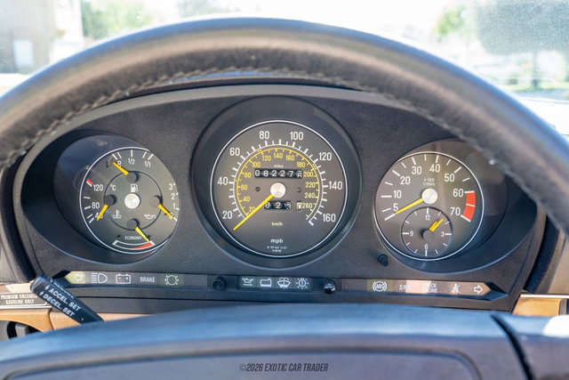 Used 1988 Mercedes-Benz 560 SL image 41