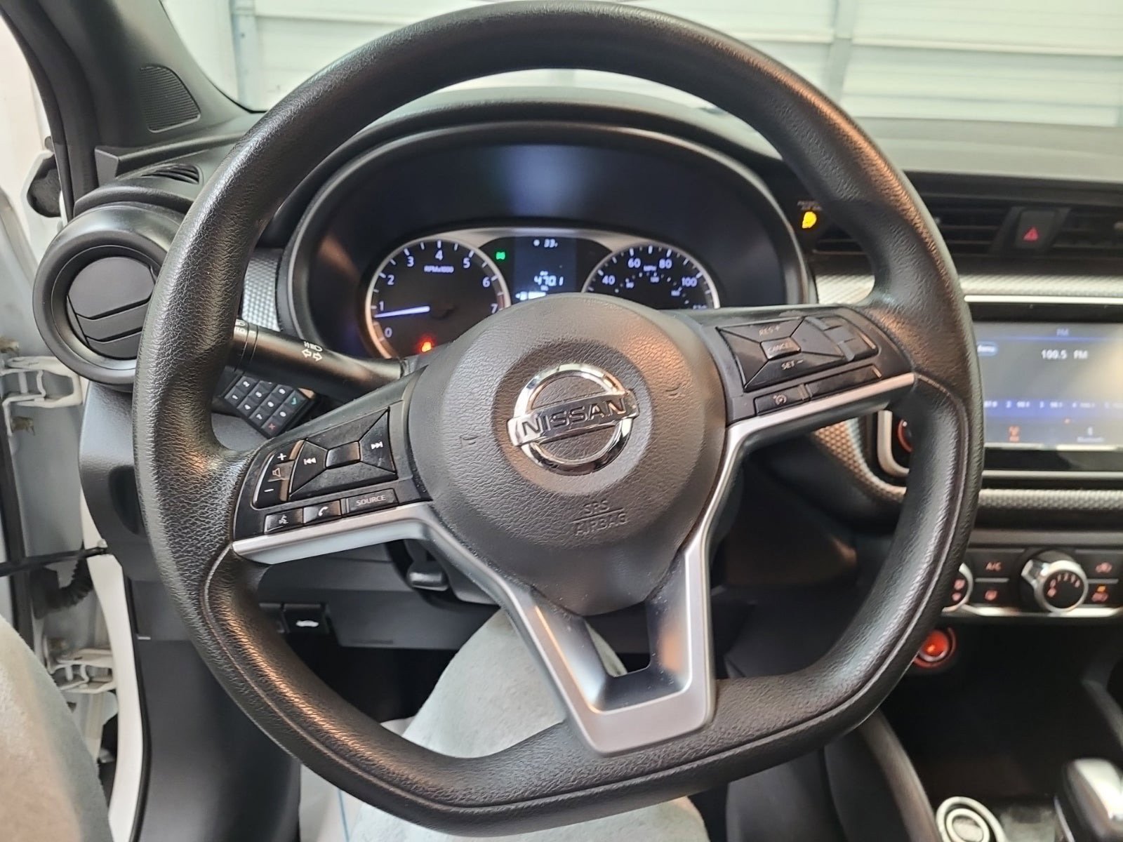 Used 2020 Nissan Kicks S image 6