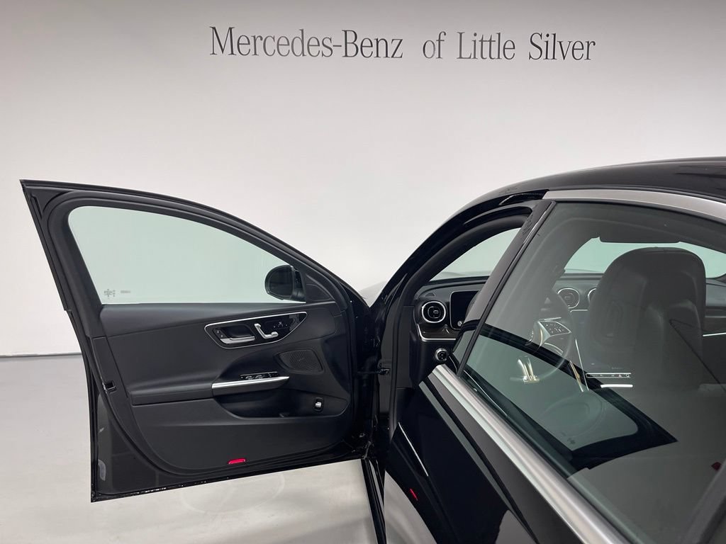 Certified 2023 Mercedes-Benz C 300 4MATIC Sedan image 17