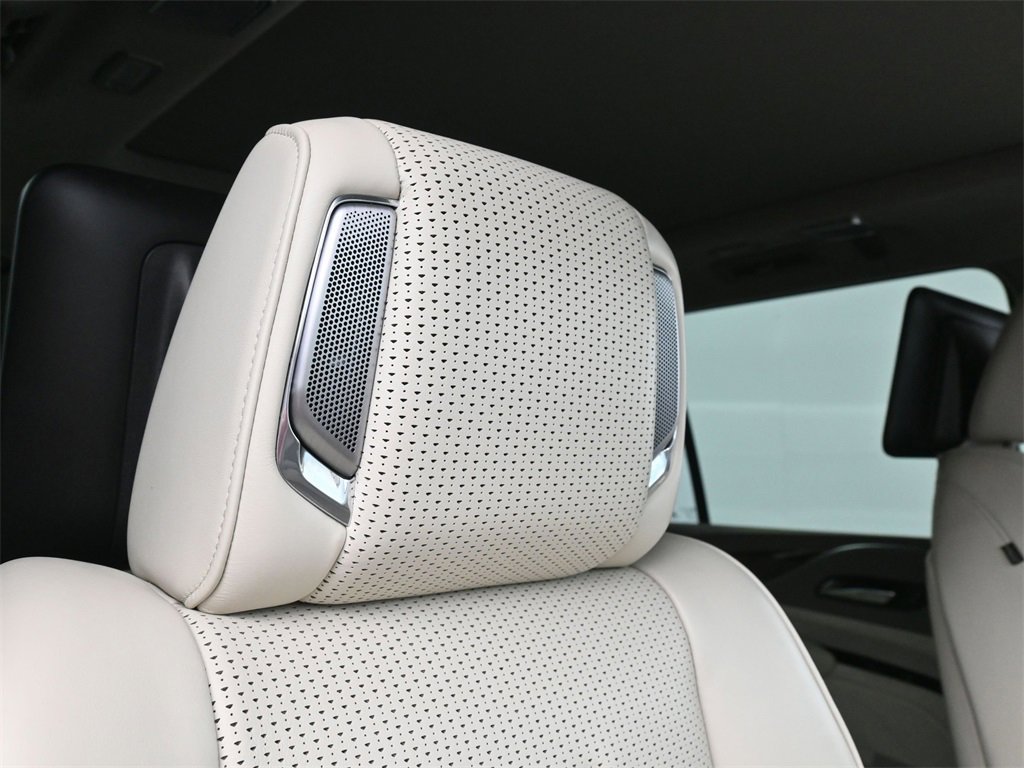 Used 2022 Cadillac Escalade ESV Premium Luxury Platinum image 19