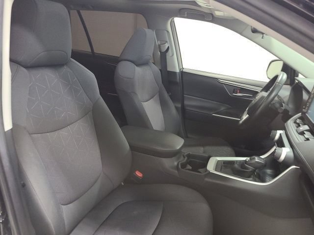 Used 2019 Toyota RAV4 XLE w/ Convenience Package AWD/4WD image 14