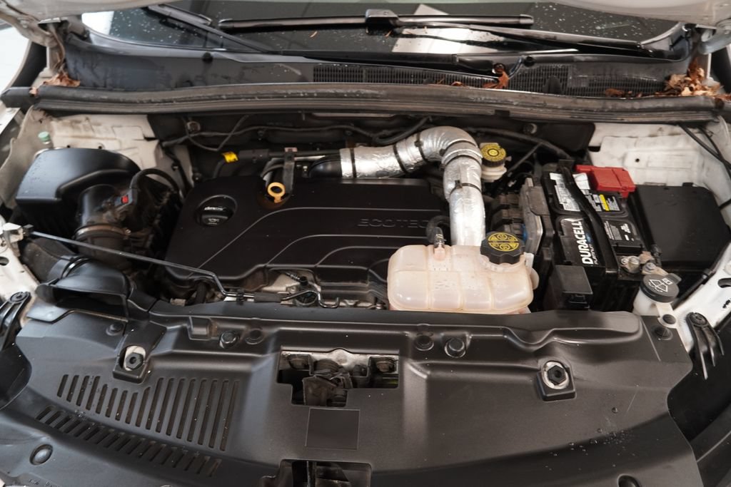 Used 2019 Buick Encore Essence AWD/4WD image 39