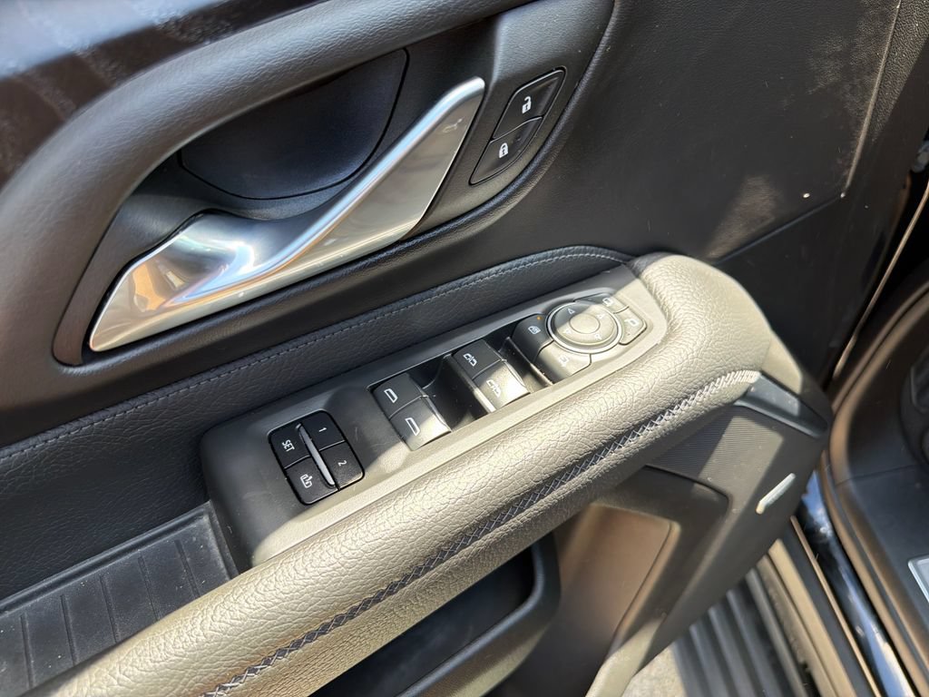 Used 2023 GMC Yukon Denali AWD/4WD image 21
