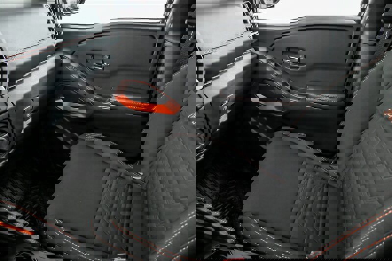 Used 2025 Nissan Frontier PRO-4X image 30