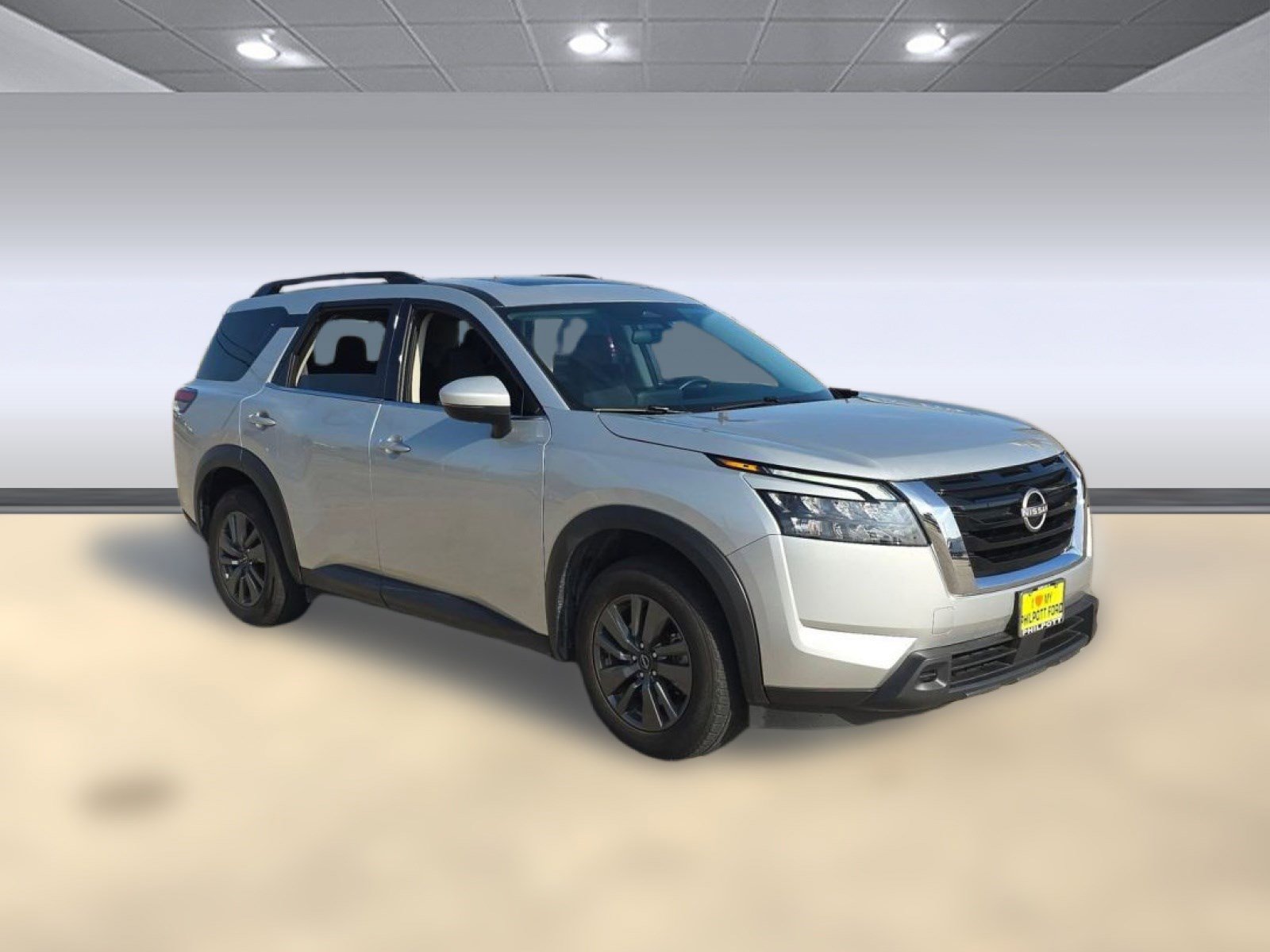Used 2024 Nissan Pathfinder SV w/ SV Premium Package image 7