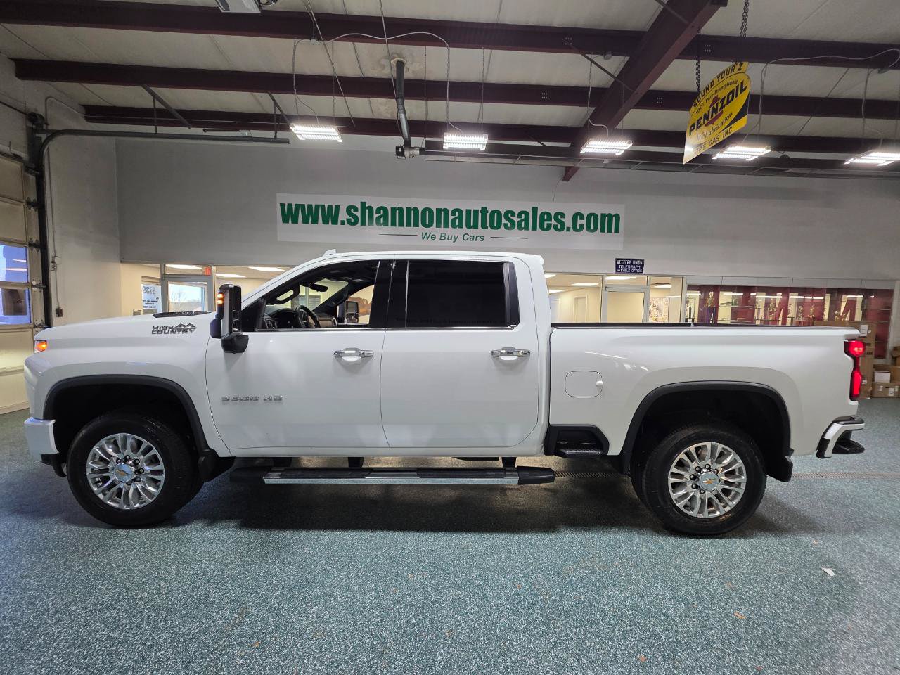 Used 2021 Chevrolet Silverado 3500 High Country w/ Z71 Off-Road Package AWD/4WD image 12