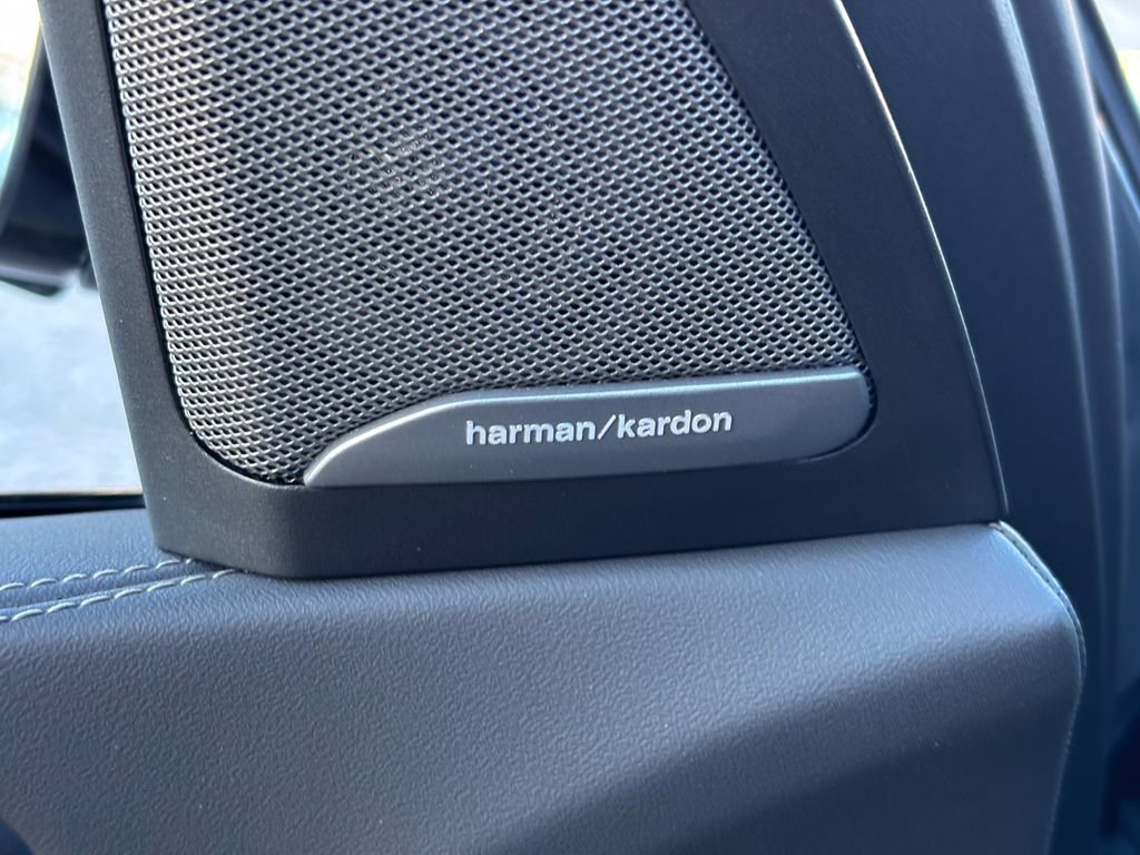 New 2026 BMW X5 xDrive50e w/ M Sport Package image 12