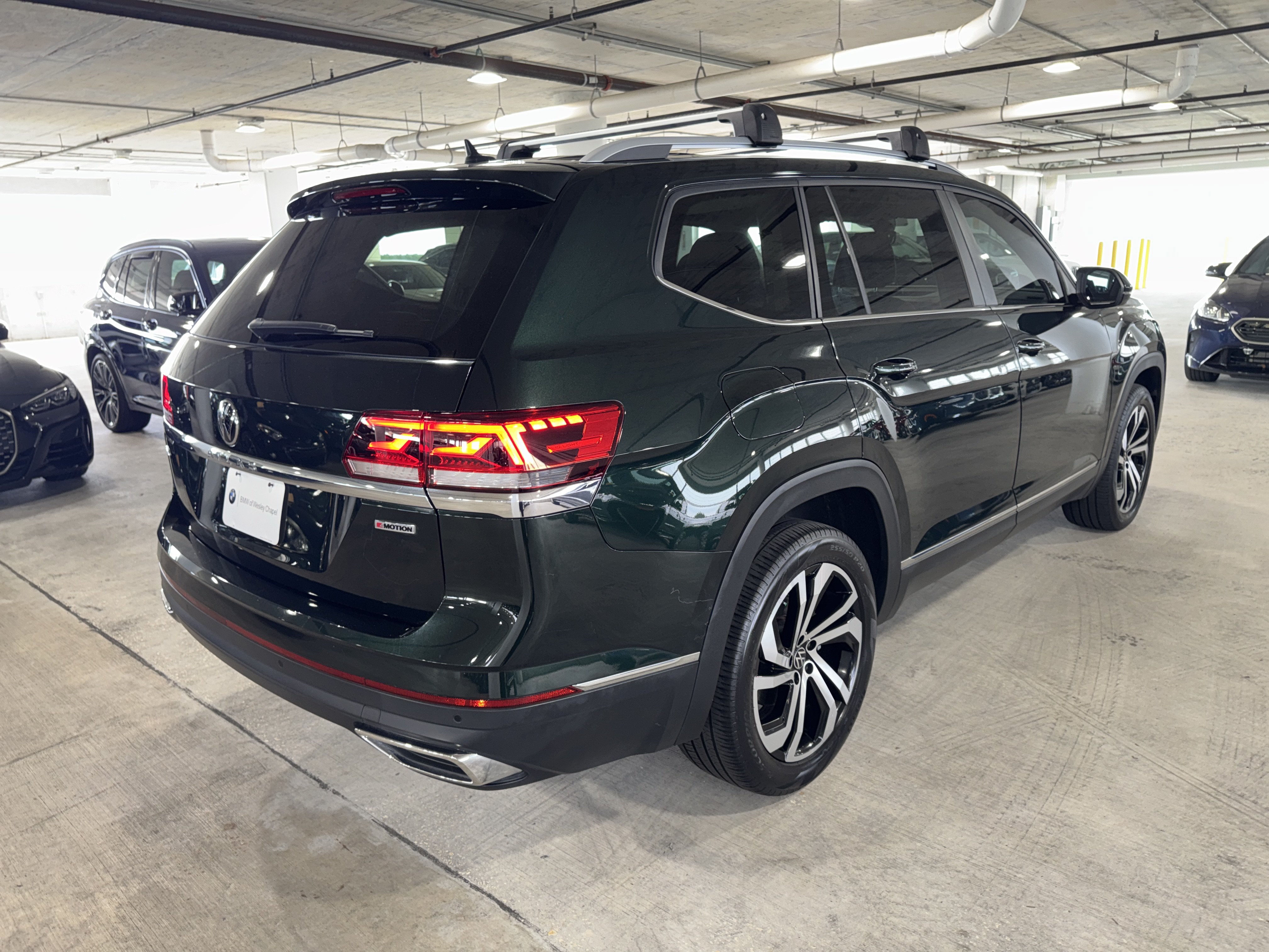 Used 2022 Volkswagen Atlas SEL AWD/4WD image 8