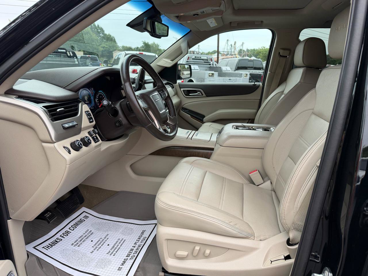 Used 2018 GMC Yukon Denali w/ Denali Ultimate Package AWD/4WD image 9