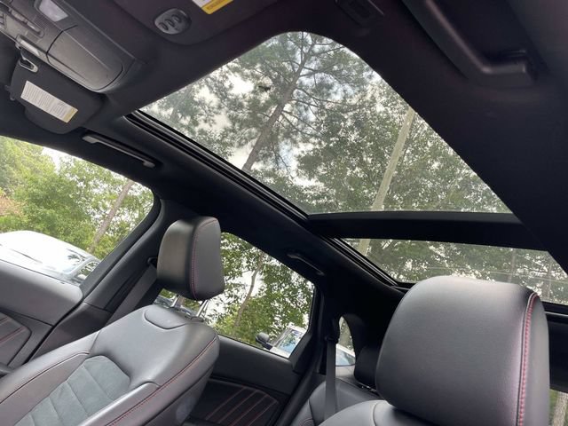 Certified 2024 Ford Edge ST-Line AWD/4WD image 32