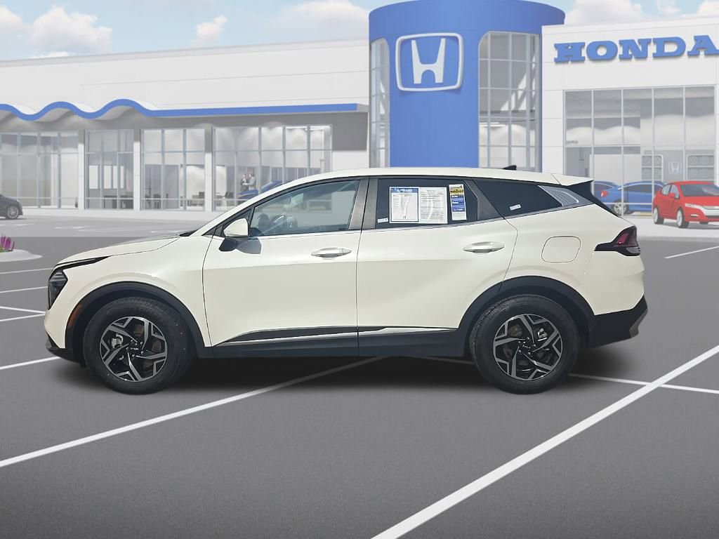 Used 2024 Kia Sportage LX image 5