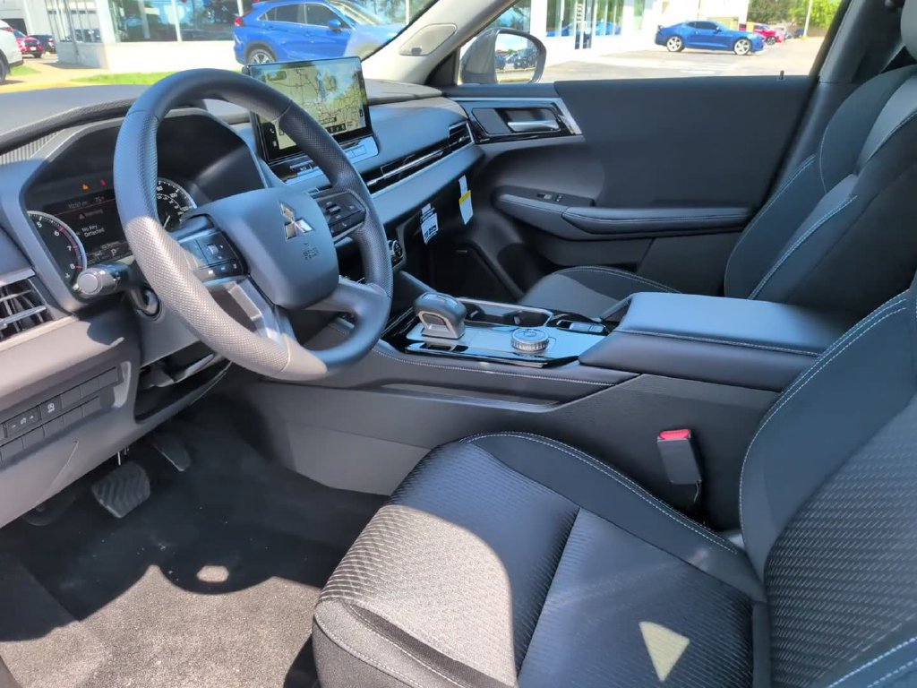 New 2026 Mitsubishi Outlander ES AWD/4WD image 24
