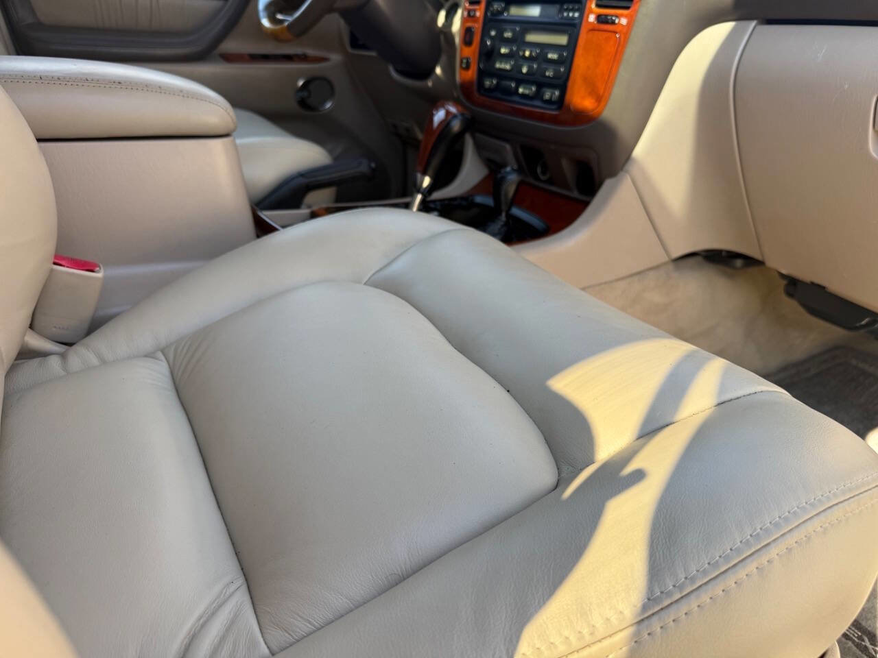 Used 2001 Lexus LX 470 4WD image 40