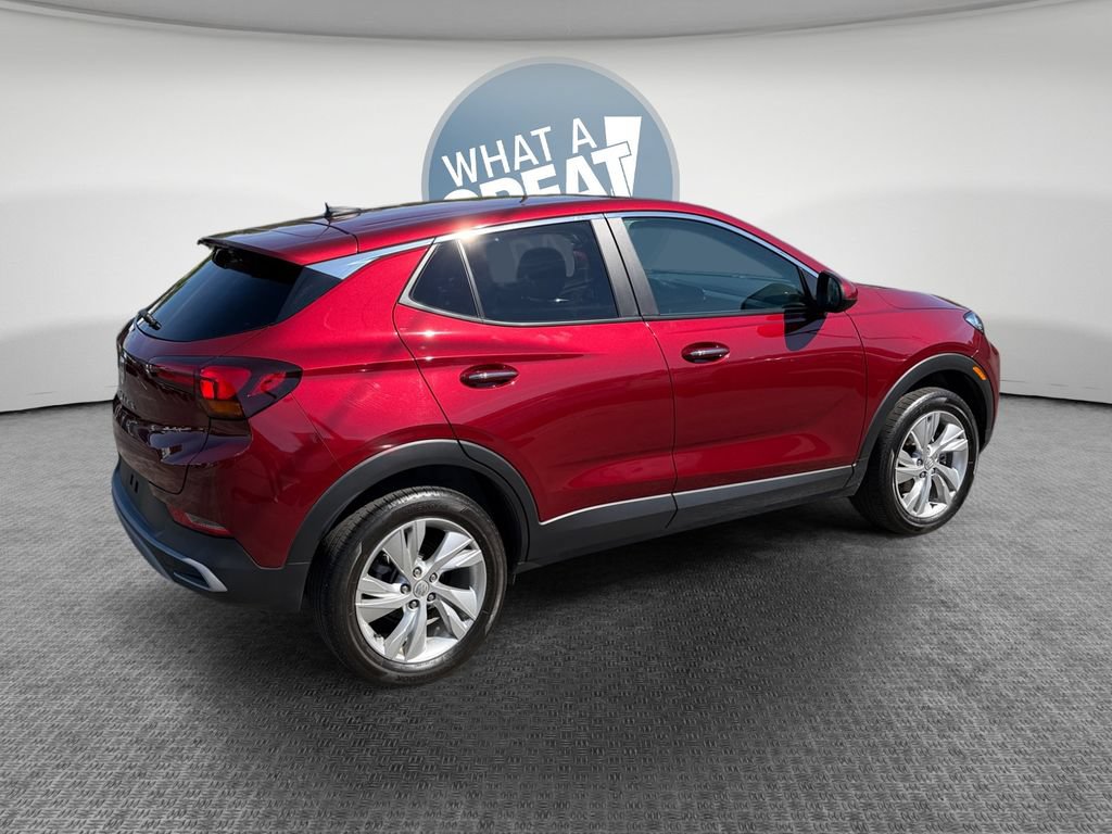 Used 2025 Buick Encore GX Preferred w/ Comfort Package AWD/4WD image 3