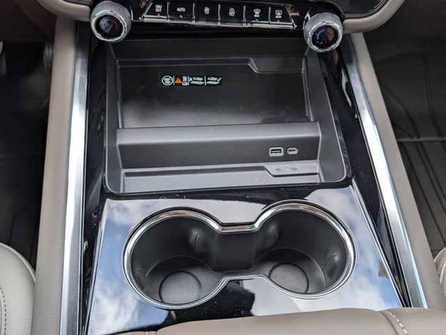 New 2026 Chevrolet Tahoe LT w/ Comfort Package AWD/4WD image 25