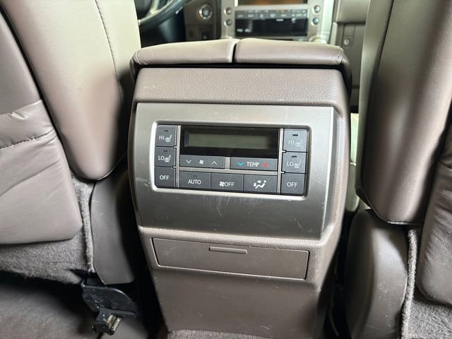 Used 2013 Lexus GX 460 Premium image 16