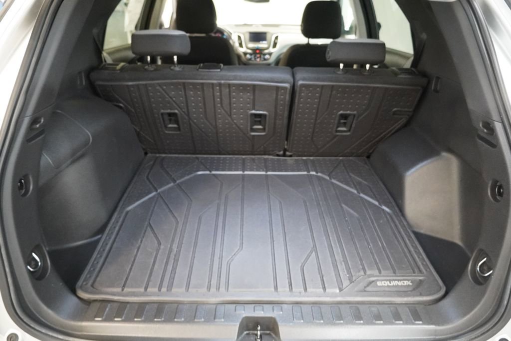 Certified 2020 Chevrolet Equinox LS w/ LS Convenience Package FWD image 11