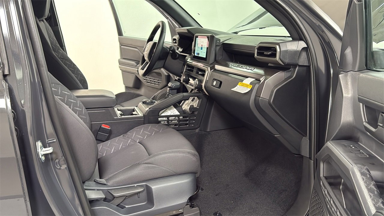 New 2026 Toyota Tacoma SR5 image 18