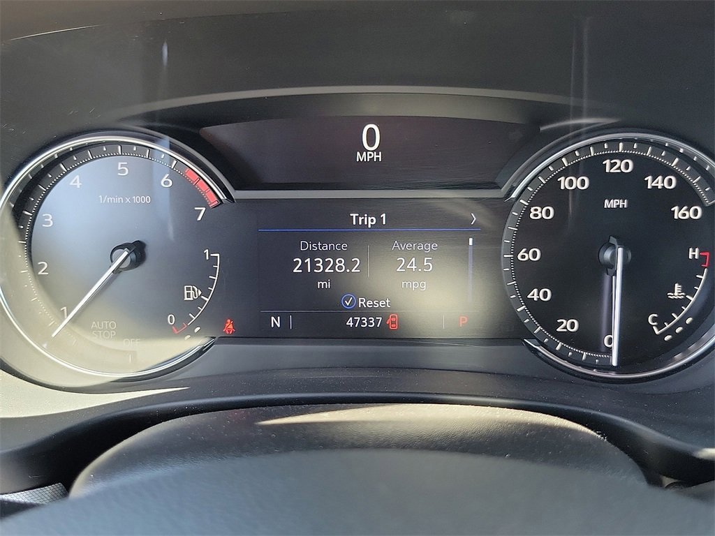 Used 2023 Cadillac XT4 Premium Luxury image 7