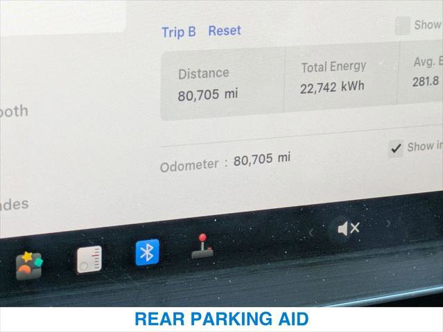Used 2022 Tesla Model Y Long Range AWD/4WD image 16
