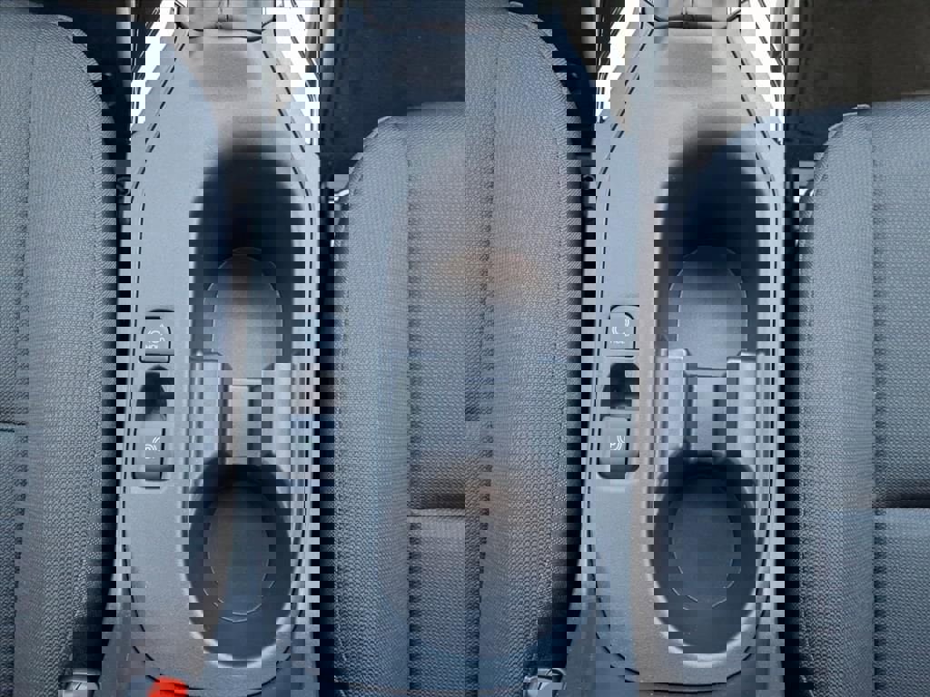 Used 2025 Toyota Corolla LE image 24