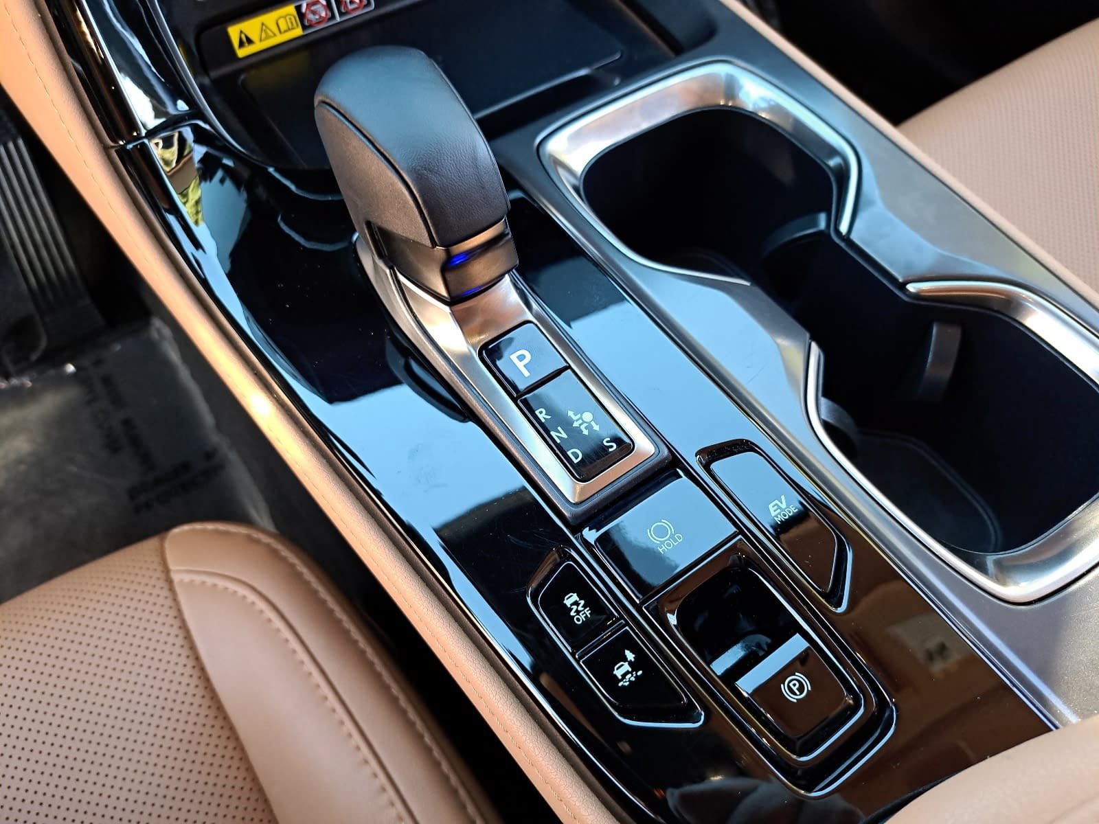 Used 2026 Lexus NX 350h AWD w/ Accessory Package (2T) image 28