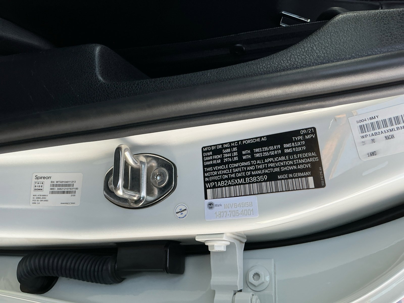 Used 2021 Porsche Macan S image 27