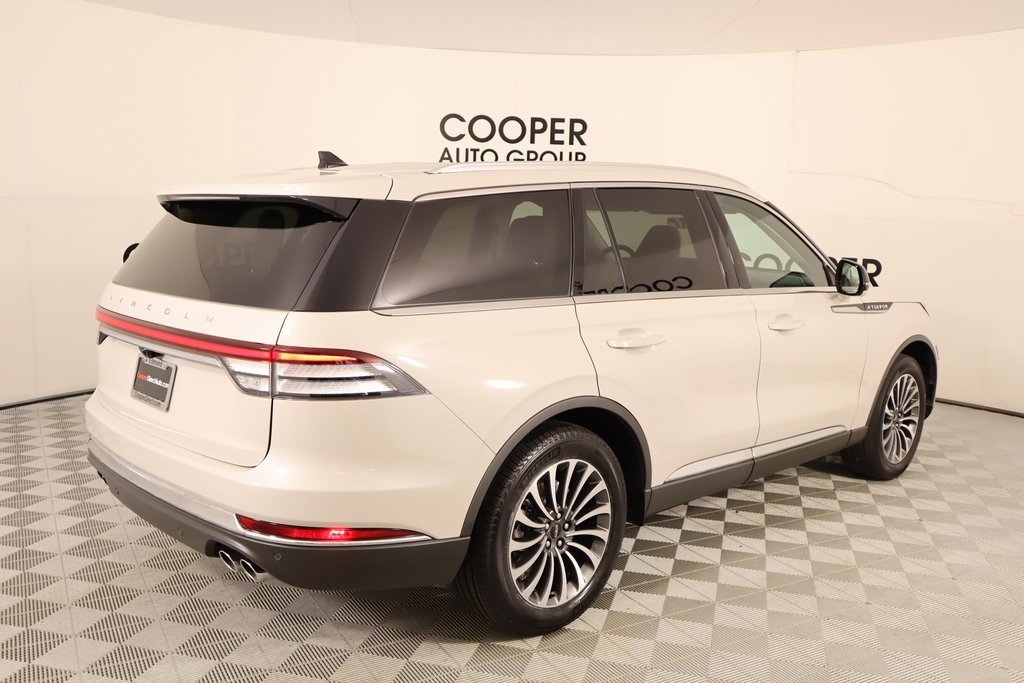 Certified 2024 Lincoln Aviator Reserve w/ Elements Package Plus image 23