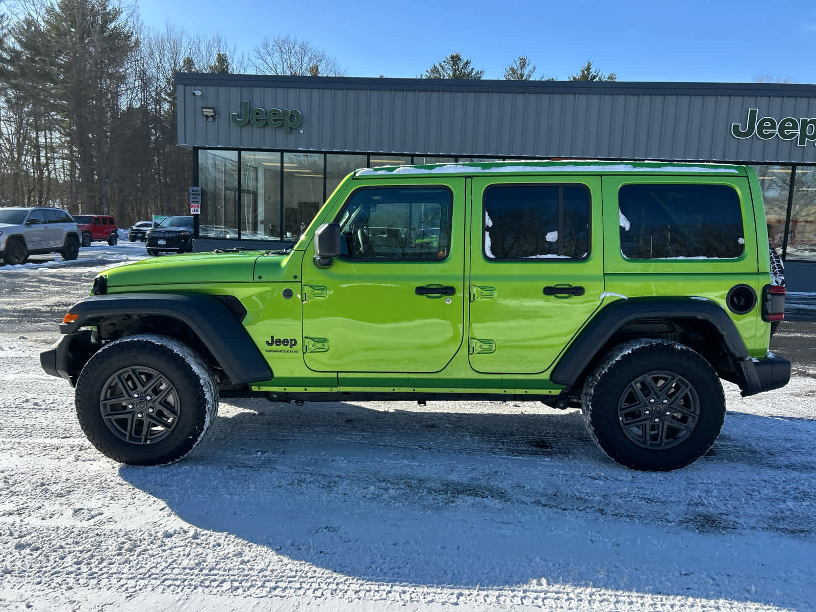 Used 2025 Jeep Wrangler Sport S image 18