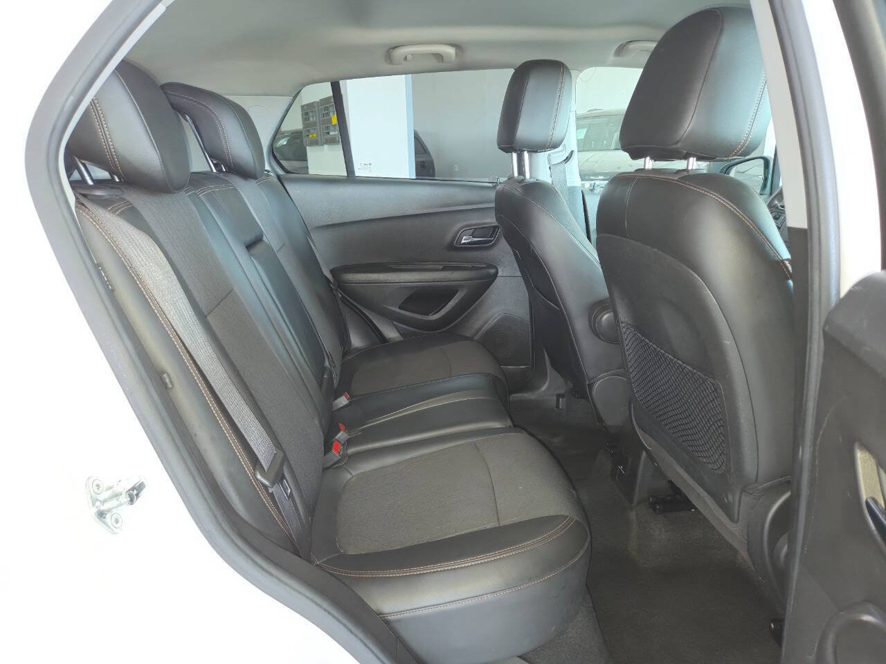 Used 2019 Chevrolet Trax LT w/ LT Convenience Package FWD image 24
