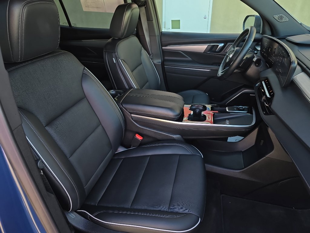 Used 2025 Buick Enclave Preferred image 26