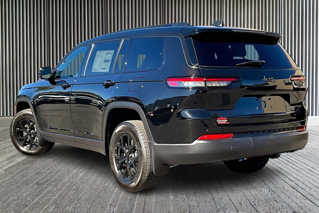 New 2025 Jeep Grand Cherokee L Altitude image 2
