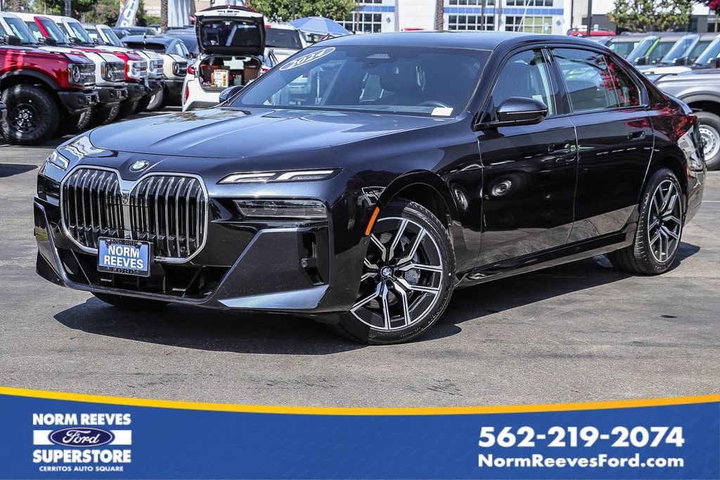 Used 2024 BMW 740i RWD image 1