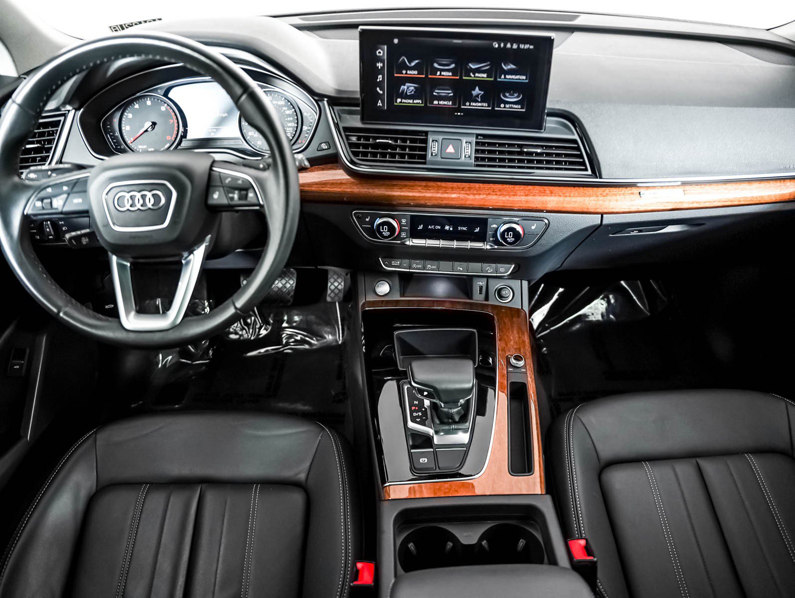 Used 2023 Audi Q5 2.0T Premium w/ Convenience Package AWD/4WD image 12