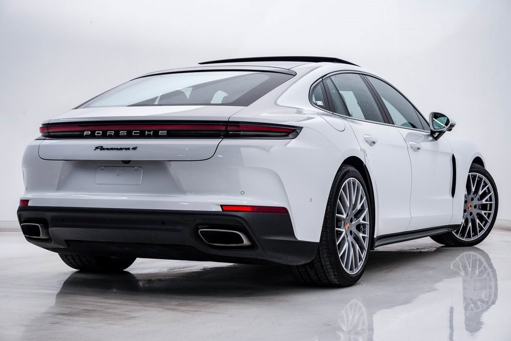 Certified 2025 Porsche Panamera 4 image 12