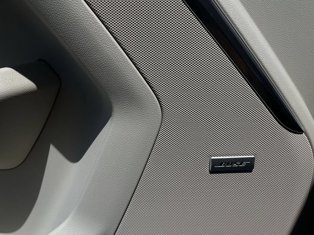 New 2026 GMC Yukon XL Denali AWD/4WD image 24