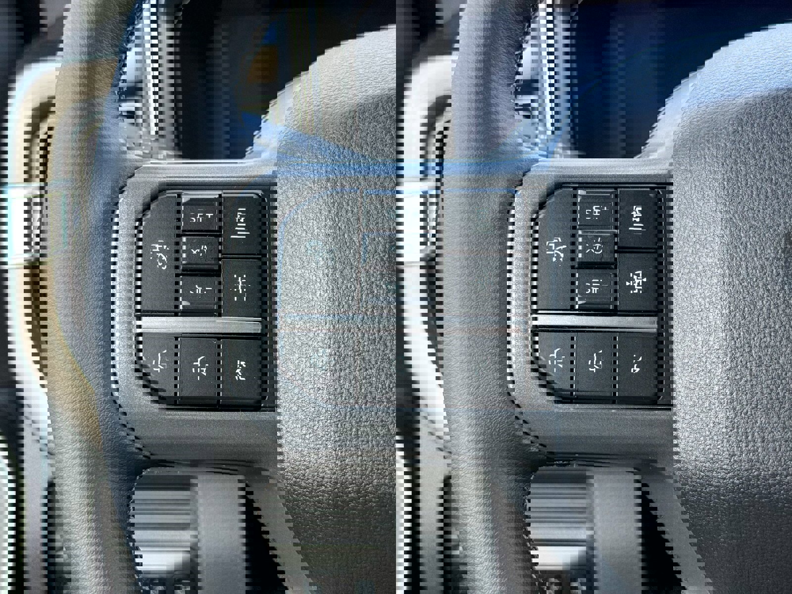 New 2026 Ford F350 Lariat w/ Black Appearance Package image 58