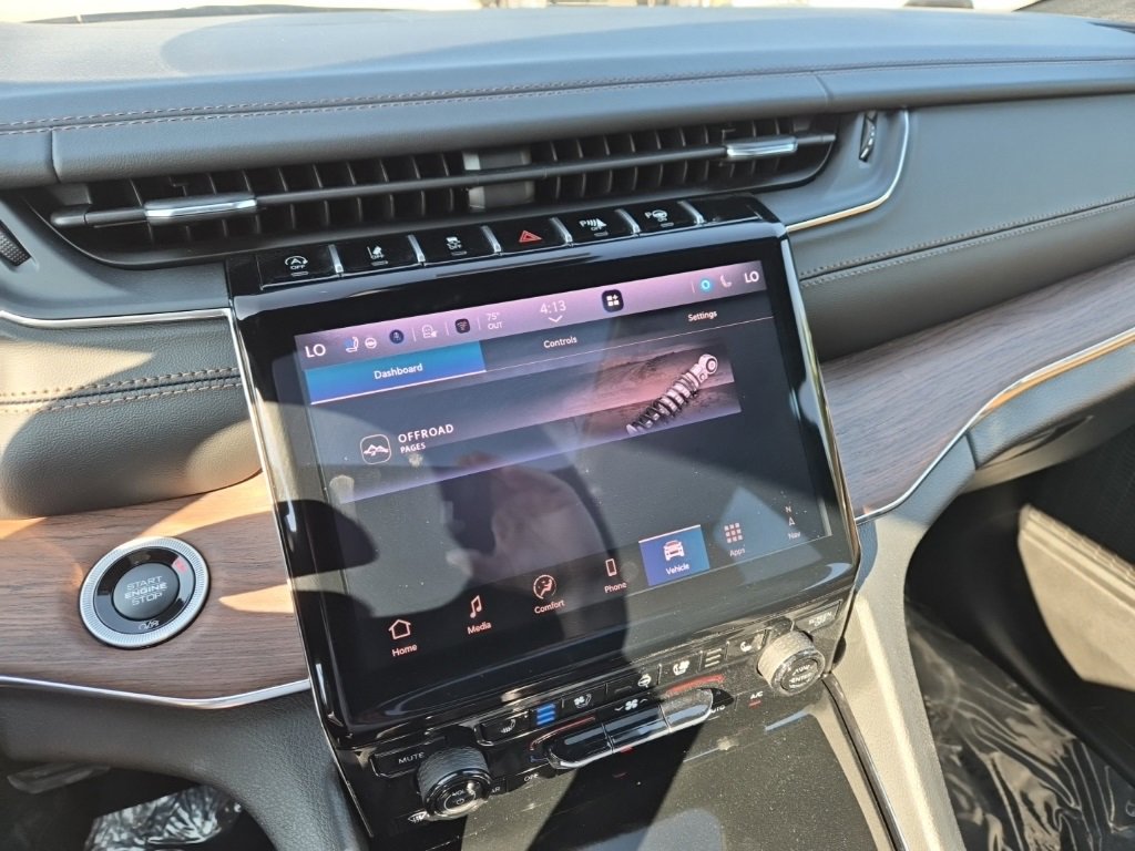 New 2025 Jeep Grand Cherokee L Summit image 50