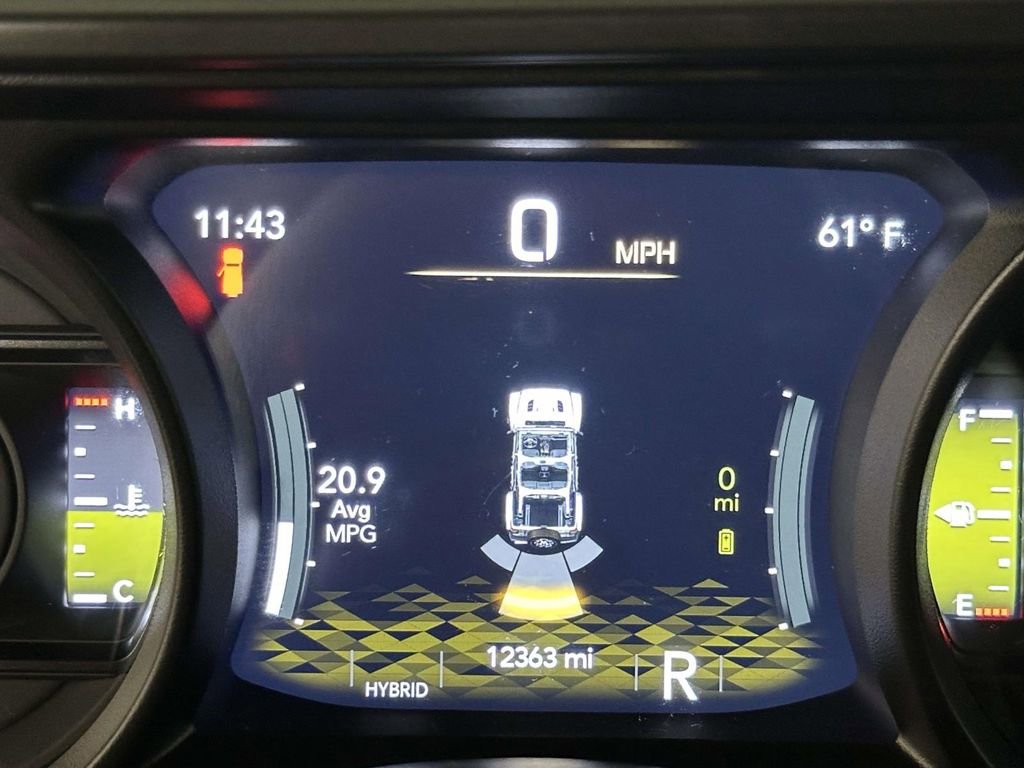 Used 2024 Jeep Wrangler Unlimited Sahara w/ Safety Group image 32