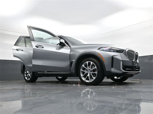 Used 2024 BMW X5 xDrive40i image 38