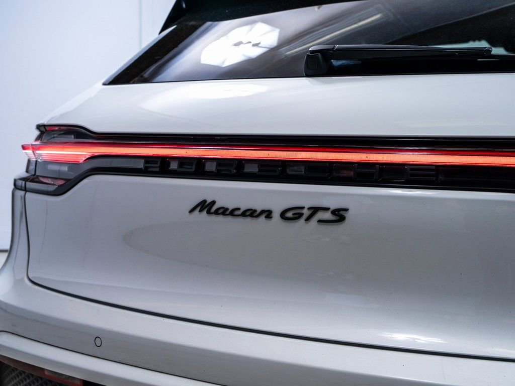 Used 2023 Porsche Macan GTS image 13