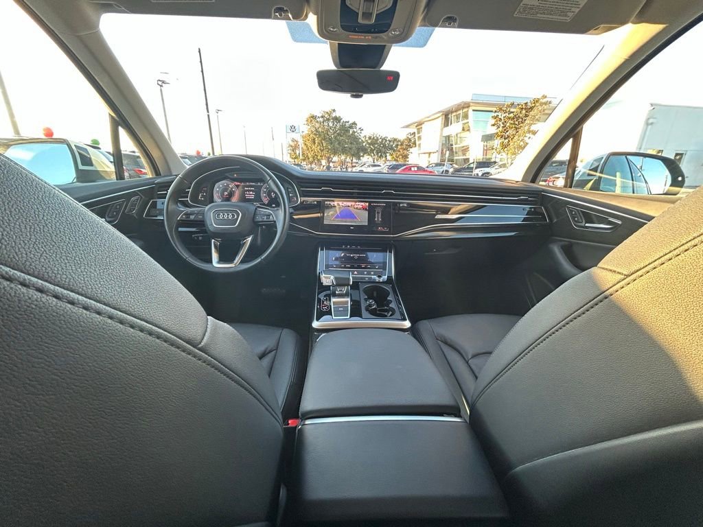 Used 2023 Audi Q7 2.0T Premium w/ Towing Package image 10