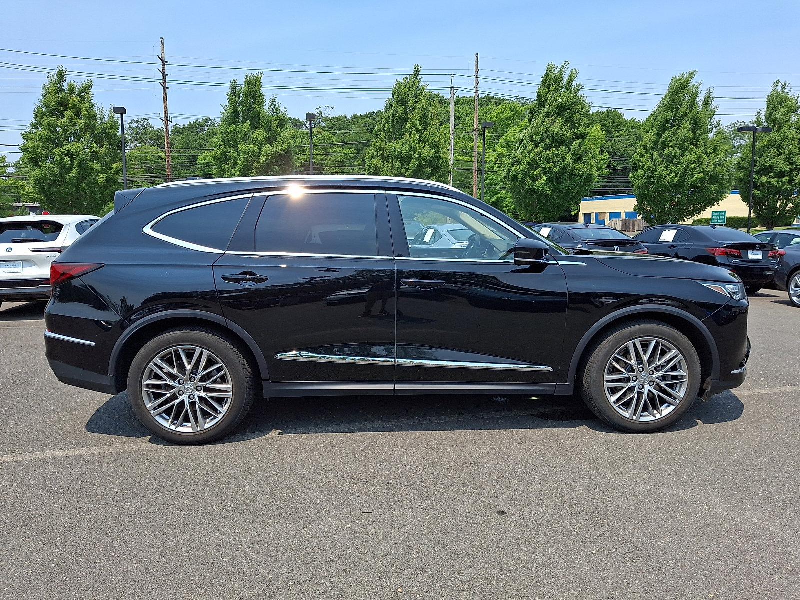 Certified 2023 Acura MDX w/ Advance Package AWD/4WD image 7