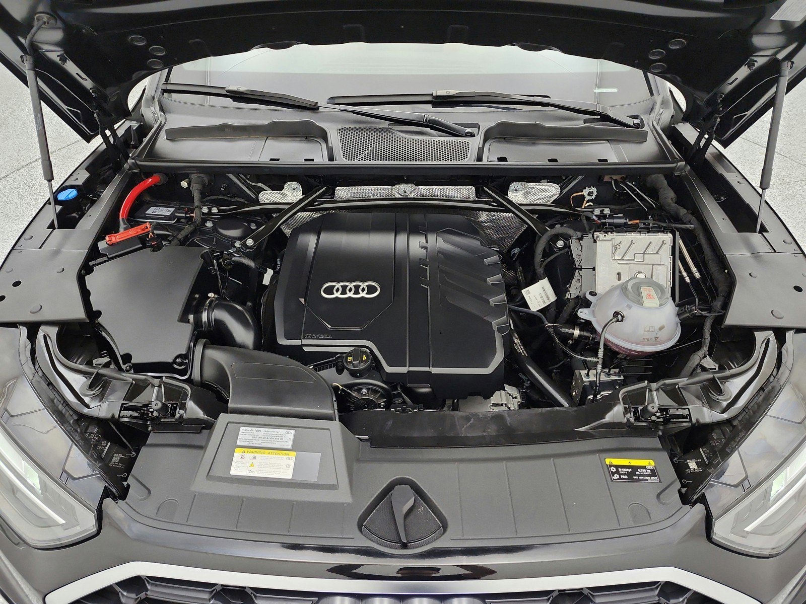 Used 2023 Audi Q5 2.0T Premium w/ Convenience Package AWD/4WD image 16