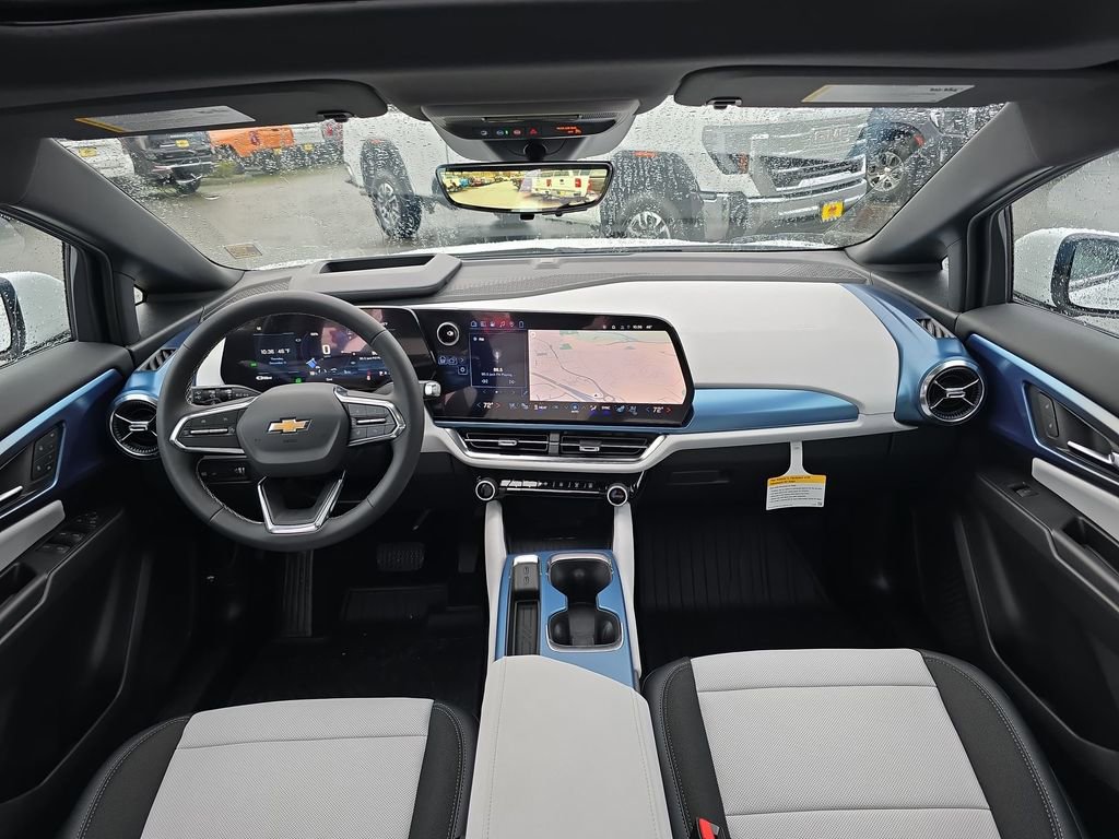 New 2026 Chevrolet Equinox EV LT image 24